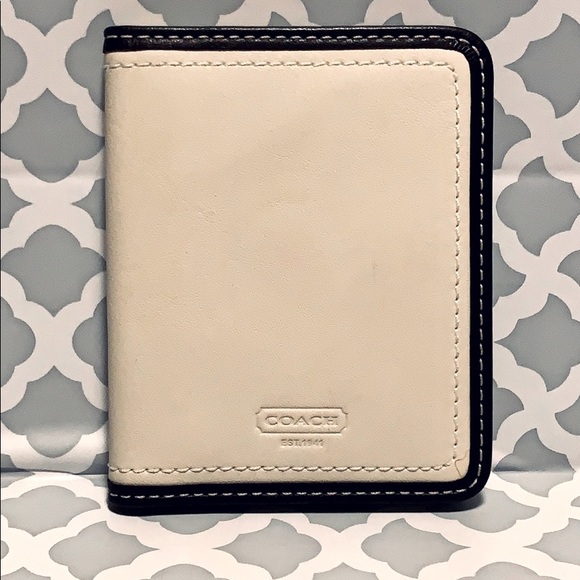 Coach Handbags - NEW Coach ID/Card Holder